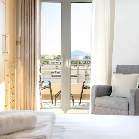 Downtown Comfy * Corinto